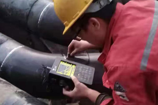 <a href=http://m.licaitop.cn/e/tags/htag.php?tag=jinan target=_blank class=infotextkey>濟南</a>不銹鋼壓縮空氣管道安裝現場